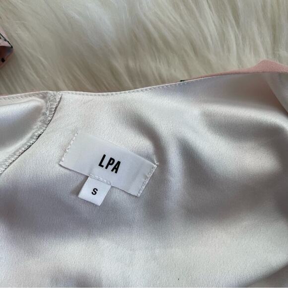 New LPA Alina Light Pink Floral Wide Leg Belted Jumpsuit - Picture 9 of 10